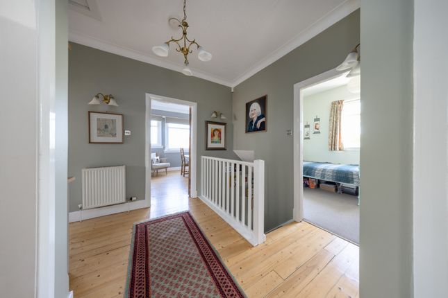 17 Hailes Park, Edinburgh photo 4