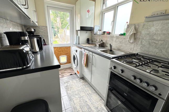 51 Booth Road, London photo 4