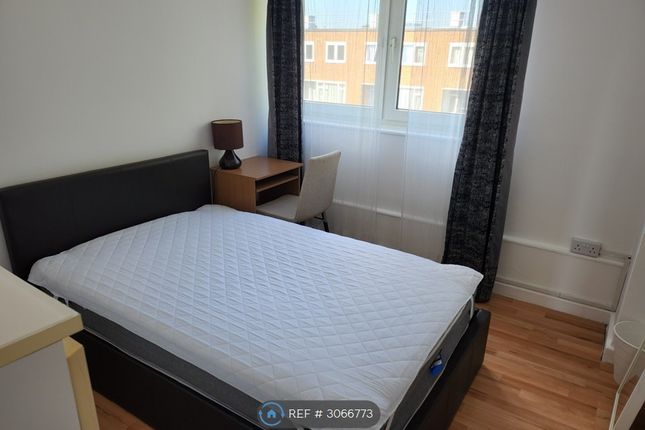 Studio Flat, Billington House Deeley Road, London photo 3