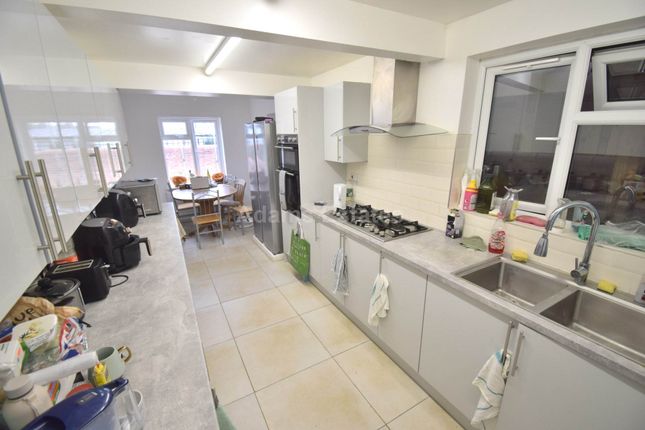87, Radstock Road, Reading photo 3