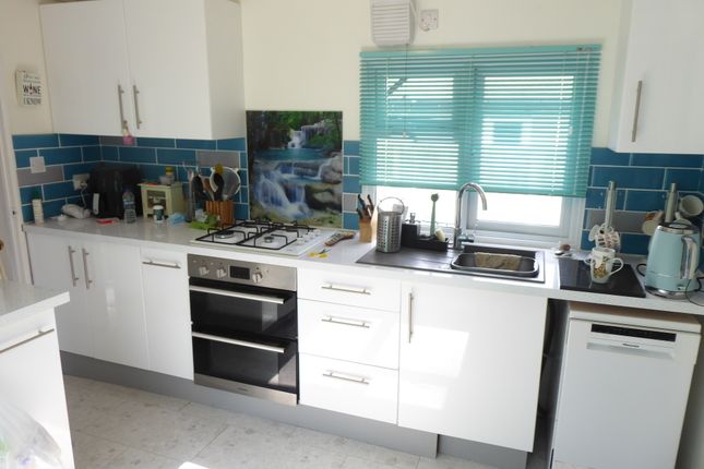 8, Brownfield Gardens, Maidenhead photo 3