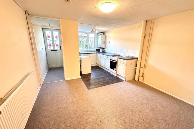 38, Heritage Close, Uxbridge photo 2