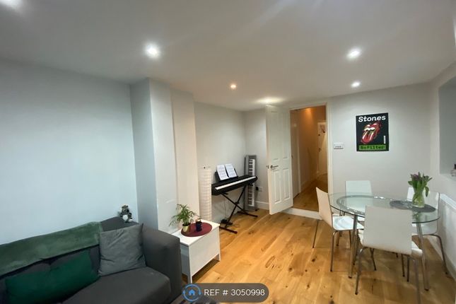 Bracewell Road, London photo 2