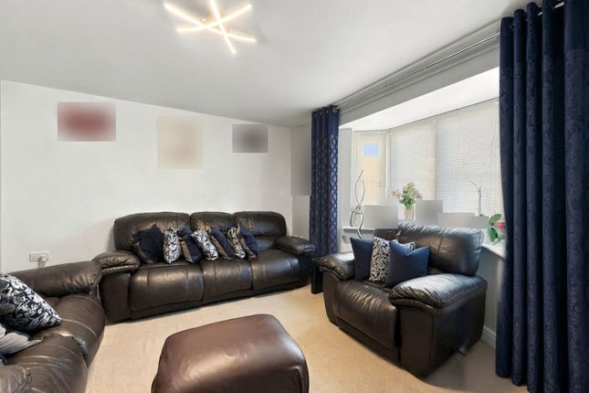 Gwern Close, Cardiff photo 2