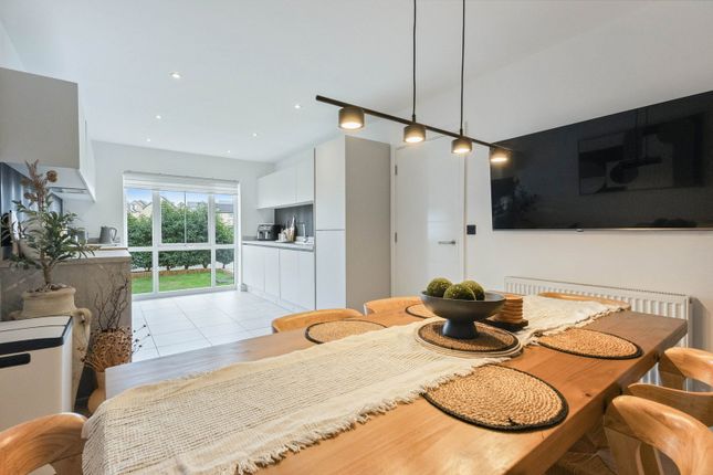 6, Nasby Drive, Pontefract photo 4