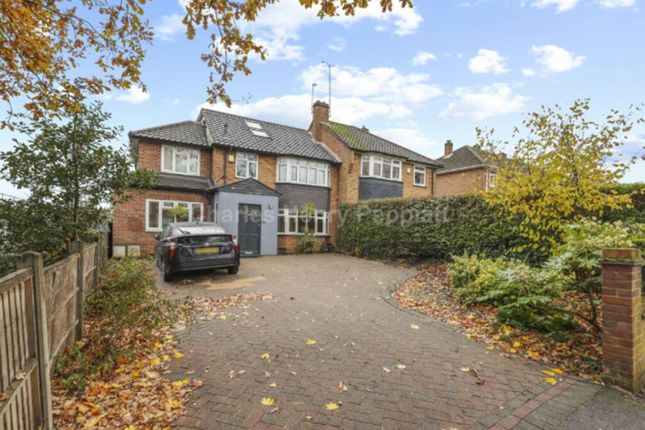 198 Brunswick Park Road, London photo 2