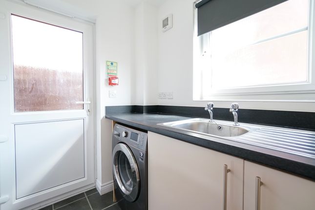 Room to rent in Curzon Street, Reading