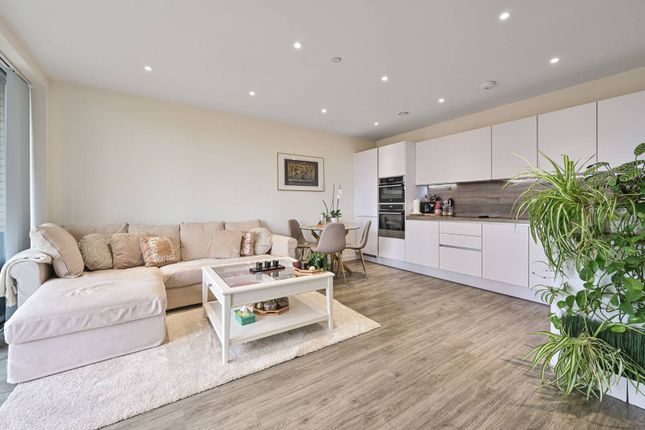 2-bed flat on Moorhen Drive, Hendon, £420,000