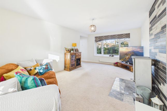 21, Longleat Drive, Reading photo 3