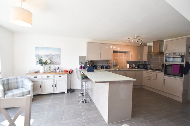 11, Buckminster Drive, Skegness photo 4