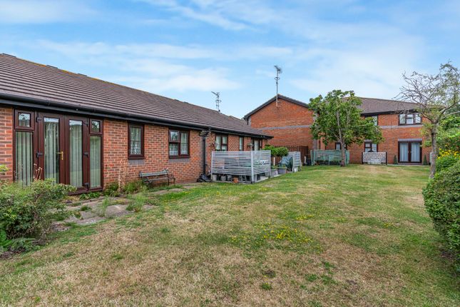 Rear Garden Communal (2)