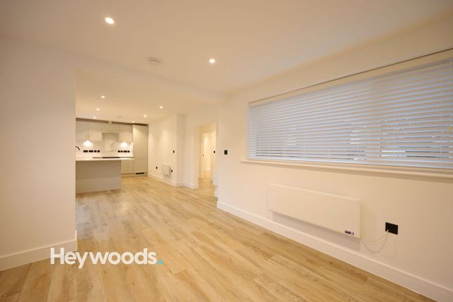 28 Fox Grove, Newcastle photo 4