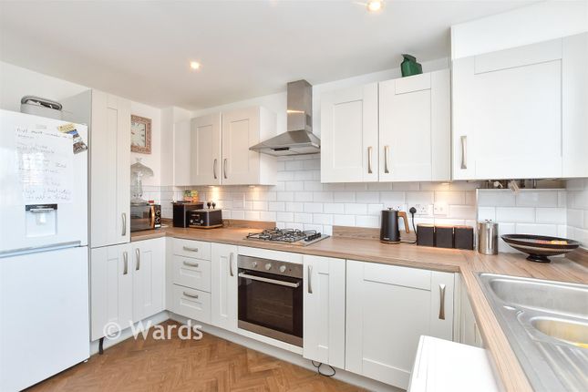 3, Beasley Close, Sheerness photo 4