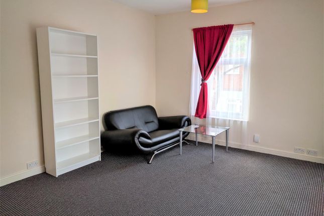 Flat to rent in Avenue Road Extension, Leicester