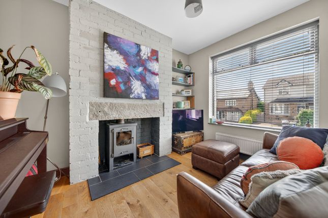 37, Victoria Gardens, Leeds photo 4