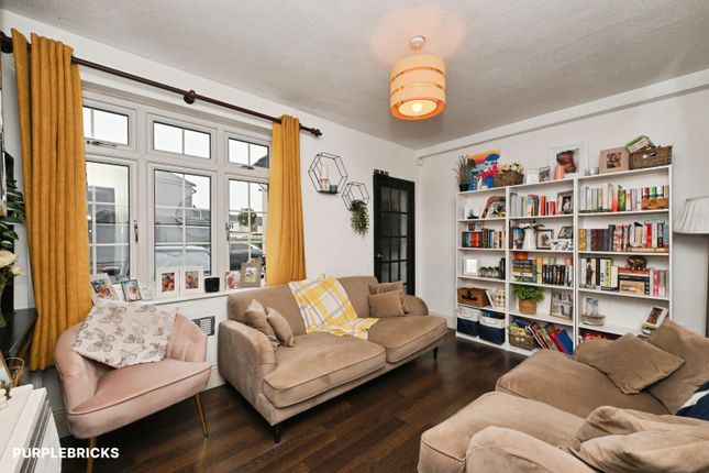 158, Burnway, Hornchurch photo 2