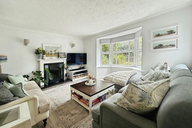 47, Brandon Road, Fleet photo 2