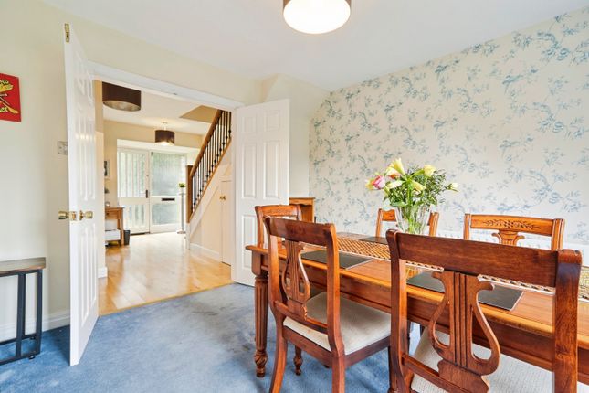 9, Waterside, Bingley photo 4