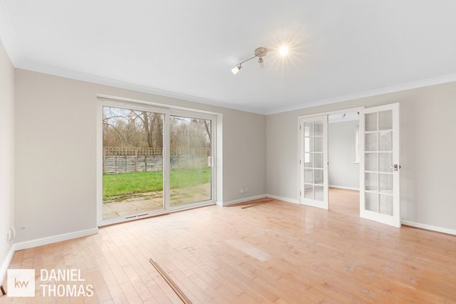 3, Mcclintock Place, Enfield photo 4