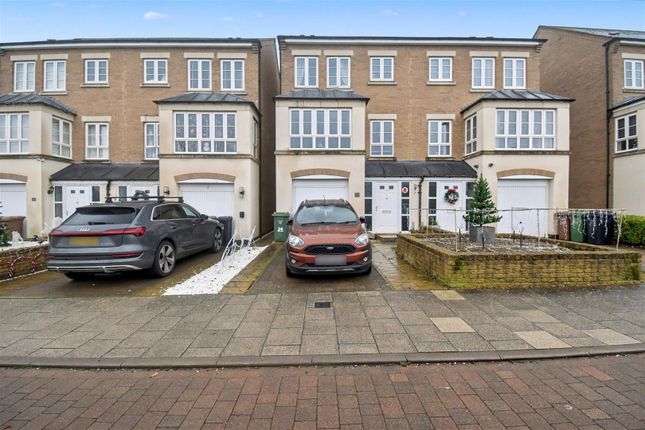 4-bed house on 24, Park View, Corby, £279,000