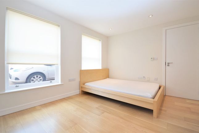West Studio, 115 Noel Road, London photo 3