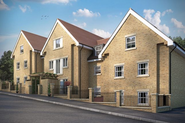 Flat for sale in Bloomfield Road, Harpenden, Hertfordshire