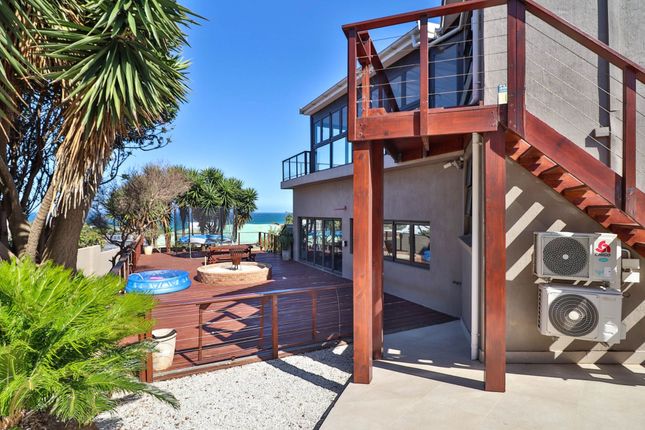 Detached house for sale in 20 Palm Crescent, Wave Crest, Jeffreys Bay, Eastern Cape, South Africa