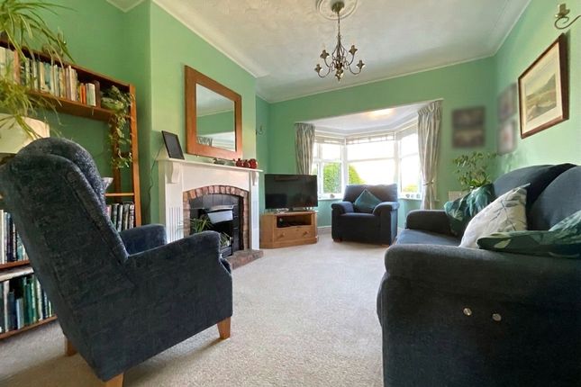 400 Scalby Road, Scarborough photo 2