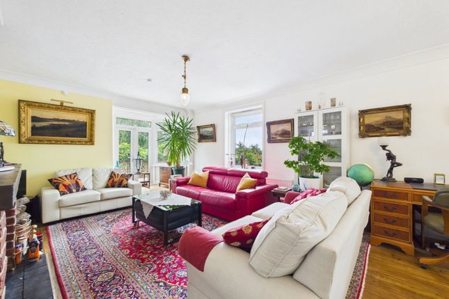 14, Palmers Way, Worthing photo 2