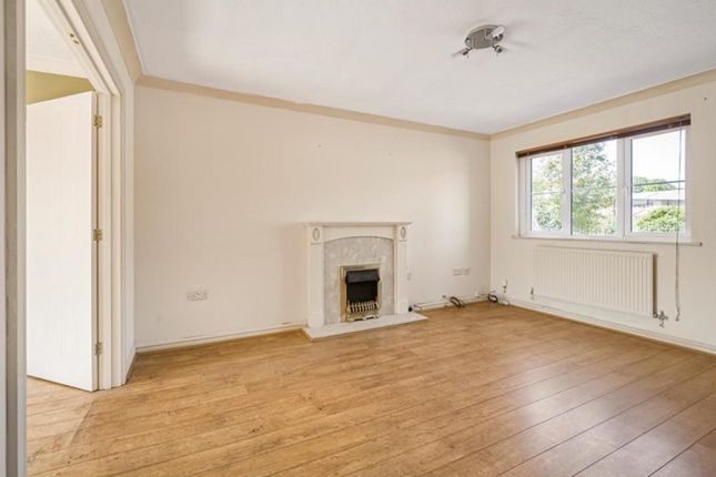 43, Ty'n Y Parc, Abertridwr photo 3