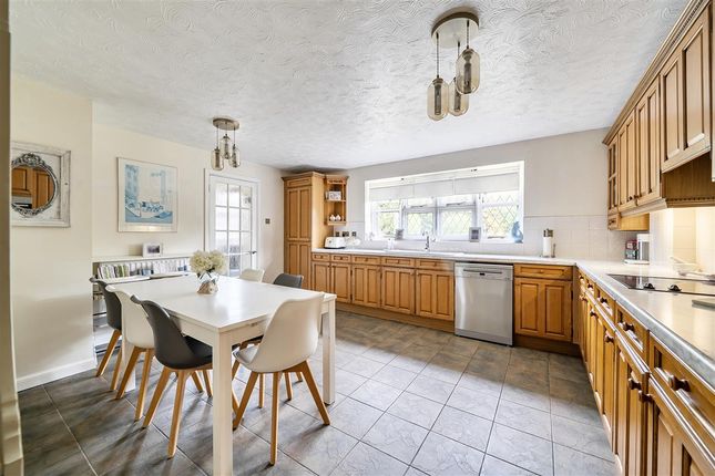 6, Carnoustie Drive, Great Denham photo 3