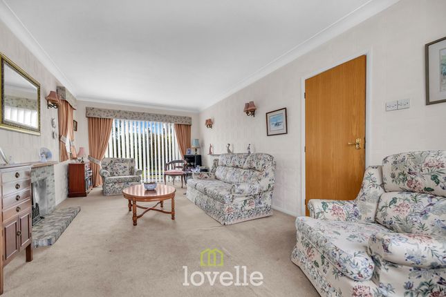 34 Hardys Road, Cleethorpes photo 2