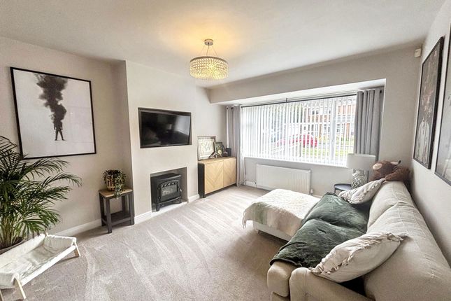 25, Windermere Close, Cramlington photo 2
