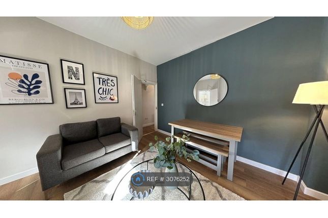 4-bed house on Harrington Drive, Nottingham, £2,773/mo