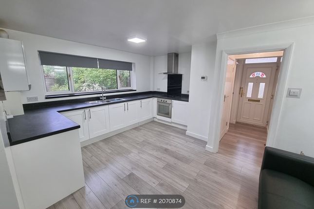 Thumbnail Flat to rent in Hamlet Drive, Colchester