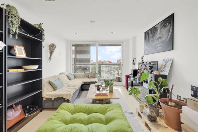 1-bed flat on Flat 47 Spectrum Building, 120, East Road, London, £450,000