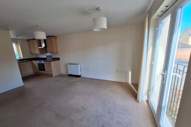 Flat B, 21, Heron Drive, HENGOED photo 4