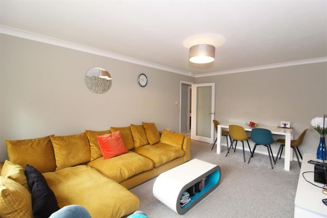 Flat to rent in Mulgrave Road, Sutton