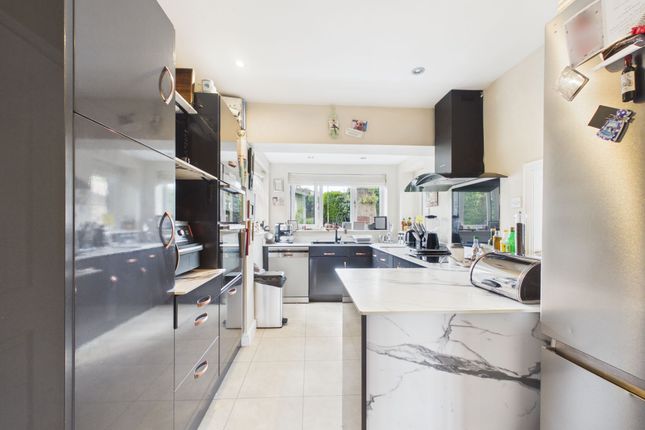 21 Highfield Drive, Matlock photo 3