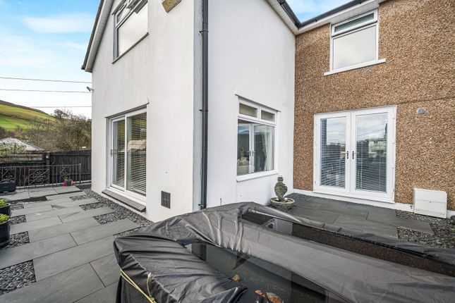 13, Windsor Place, Caerphilly photo 3