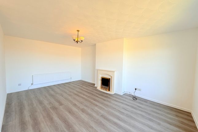 32, Newquay photo 2
