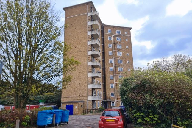 Flat for sale in Stort Tower, Great Plumree, Harlow