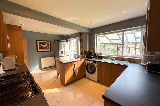 4, Stowe Close, Telford photo 3