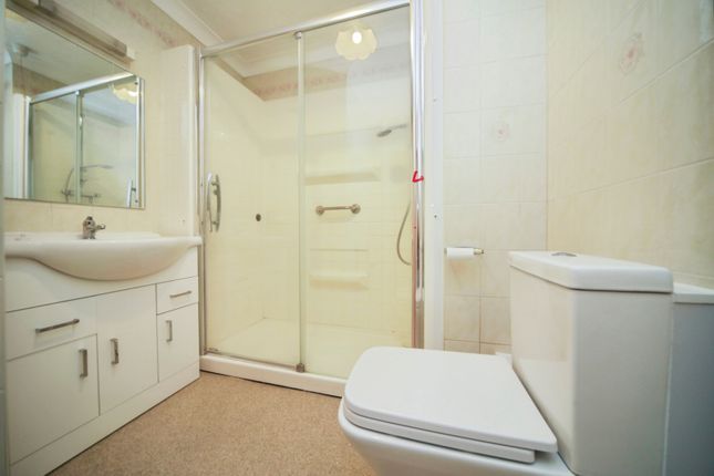 38, Westwood Court (Ipswich), Ipswich photo 4