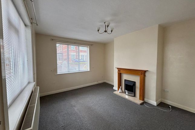 1, Cliff Terrace, Hornsea photo 2