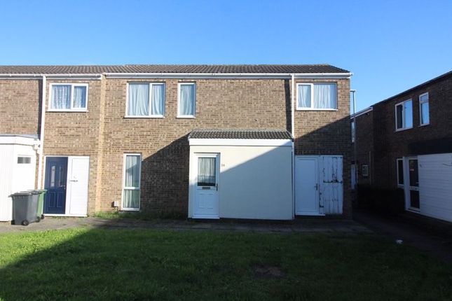 Thumbnail Terraced house for sale in Winchester Gardens, Luton