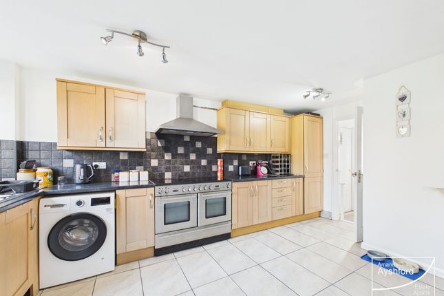 21 Gibson Gardens, Paignton photo 4