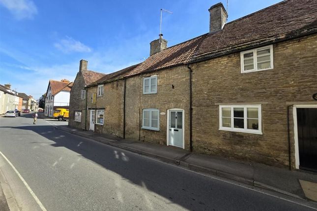 2-bed house on 2, Ring Street, Sturminster Newton, £130,000