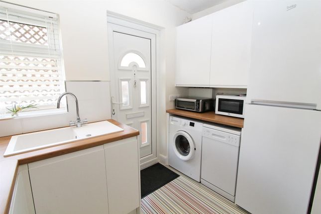 Flat for sale in Stanley Court, Stanley Park Road, Carshalton