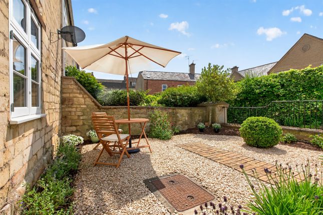1, Exeter Court, St Peters Street, Stamford photo 3